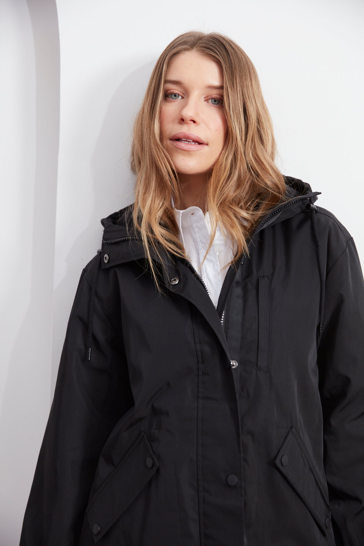 Chelsea, the city hooded raincoat