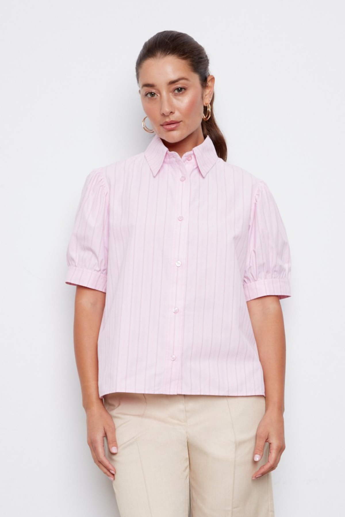 Coco, short sleeve buttoned shirt
