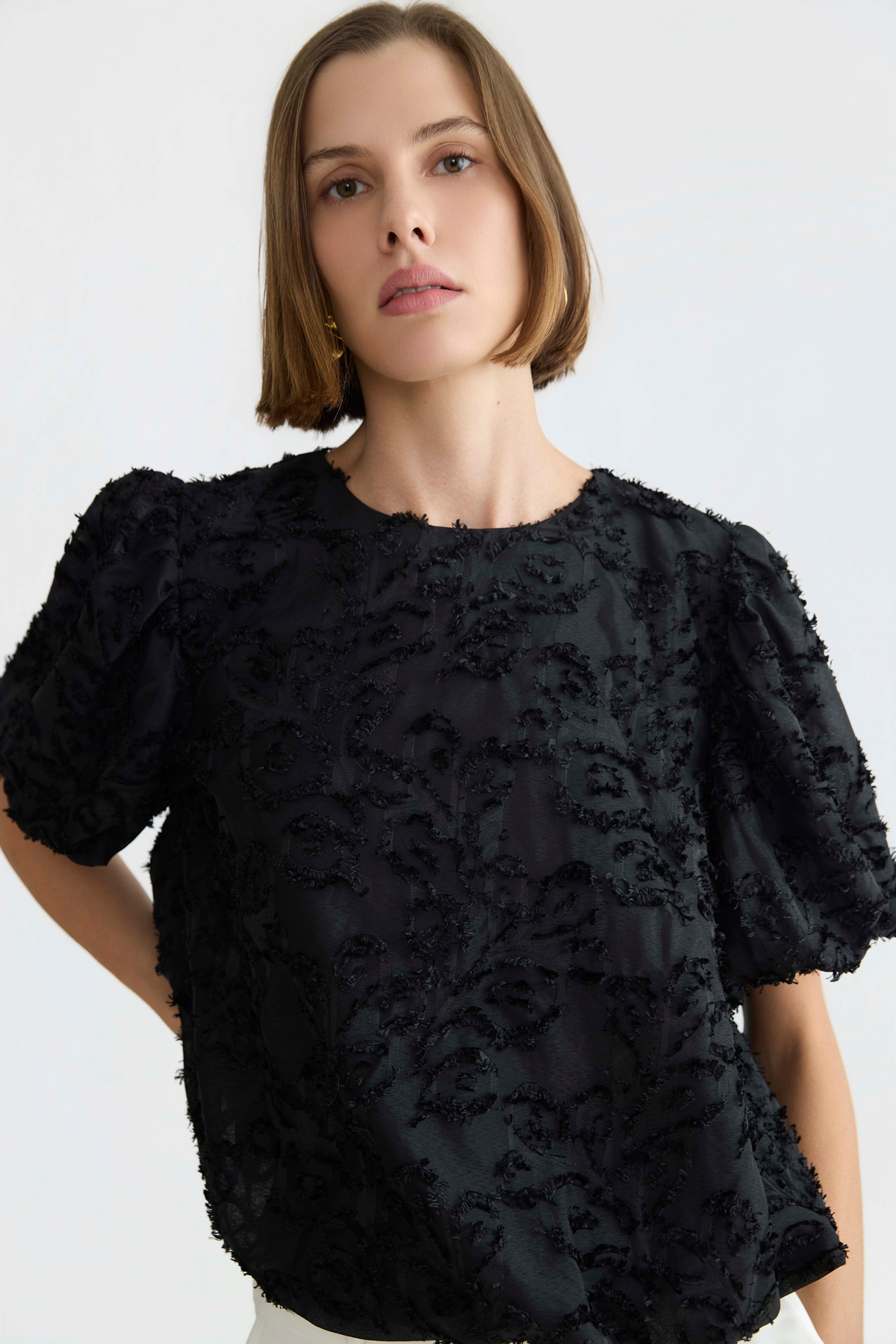 Dixie, balloon-sleeve blouse