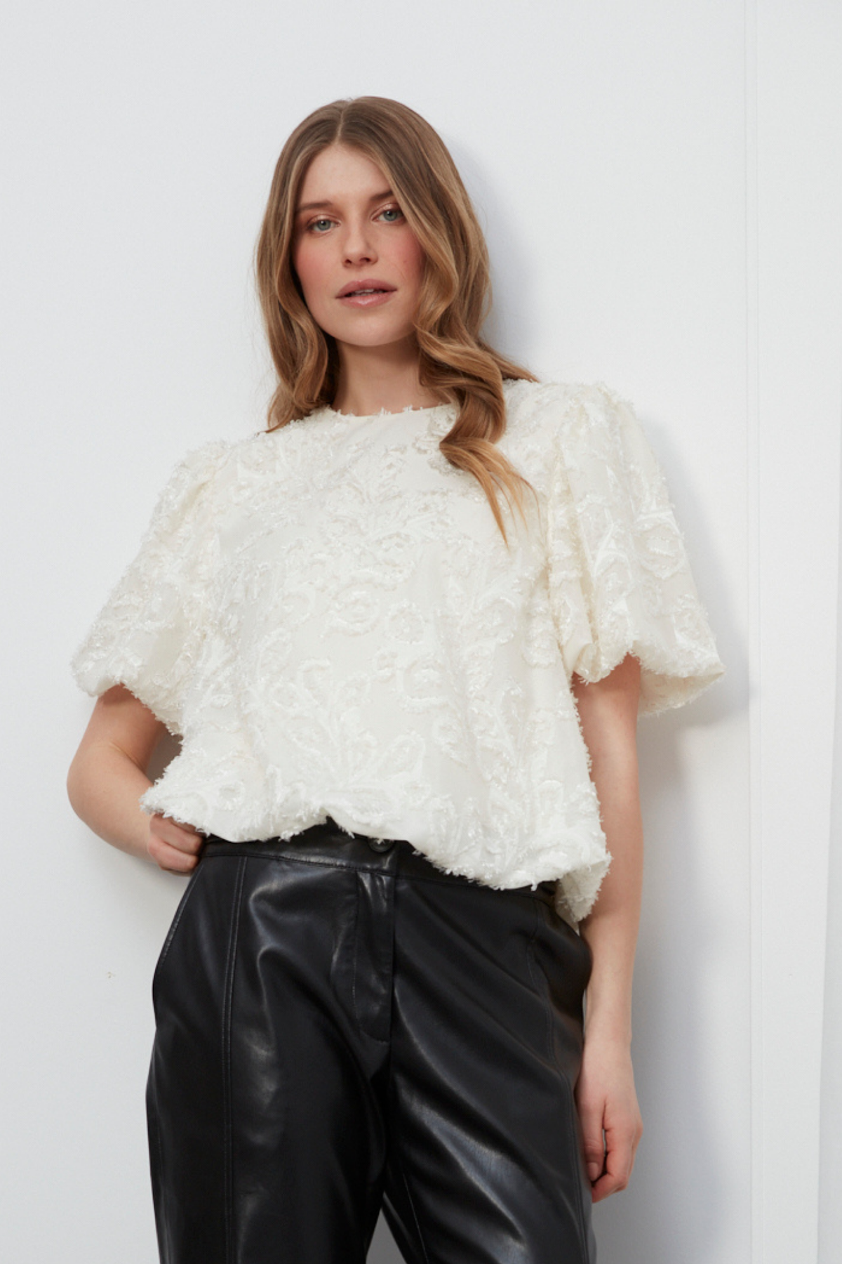 Dixie, balloon-sleeve blouse
