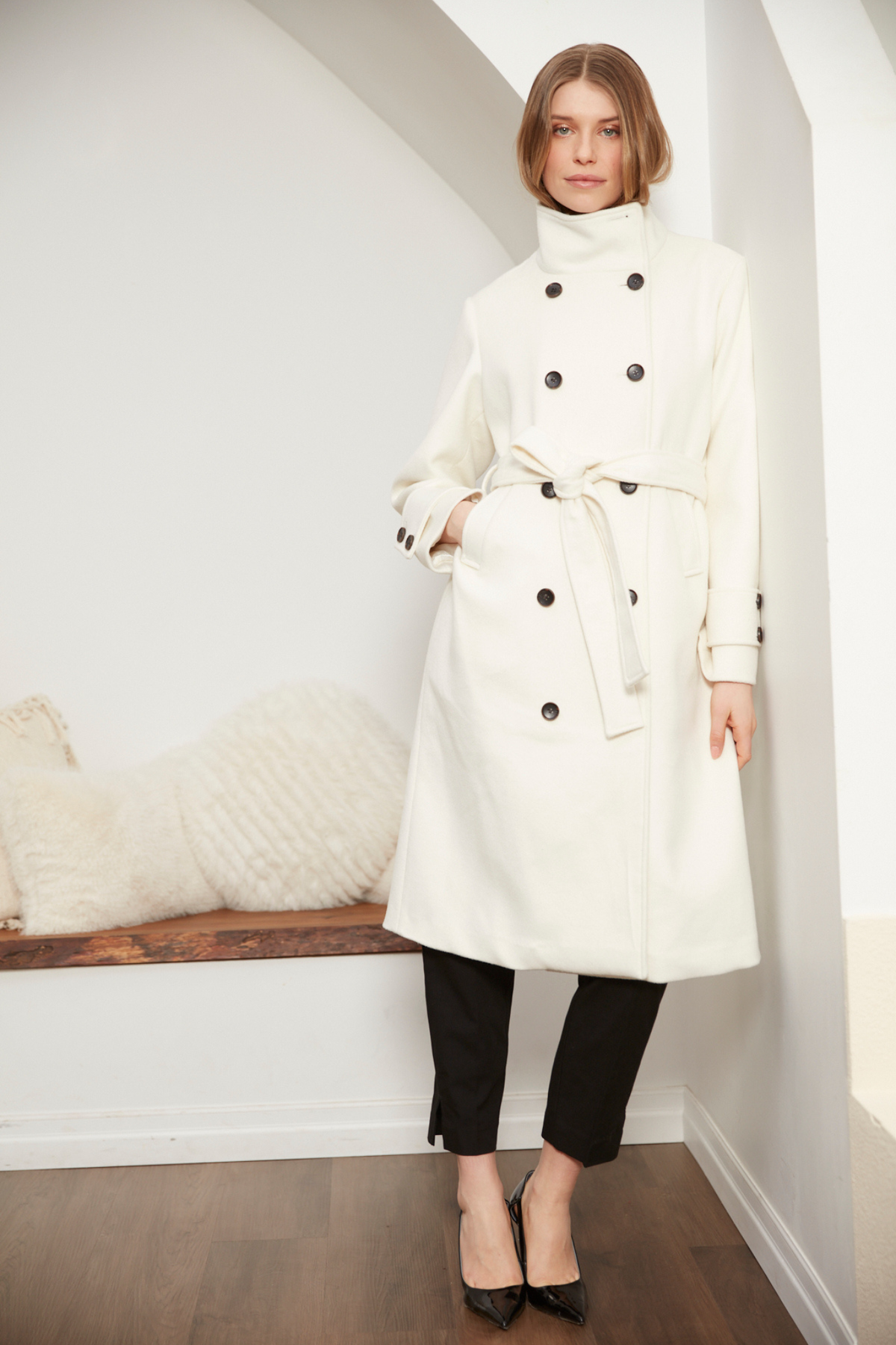 Dorian, long double-breasted funnel-neck coat
