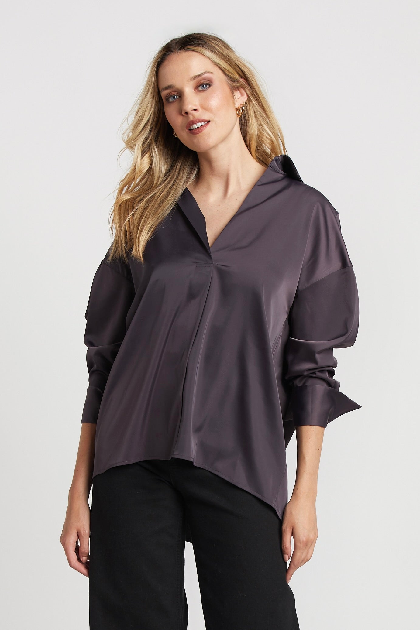 Chemisier popover en satin à longs revers Kay