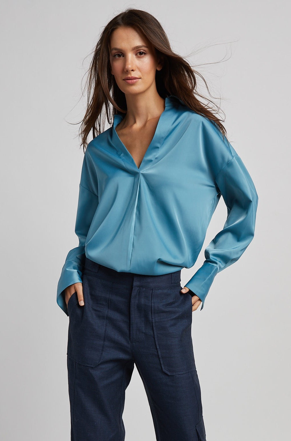 Adrøit Atelier | Kay Popover Satin Blouse w/ Long Cuffs 2/M | Aqua, image size:1013x1534
