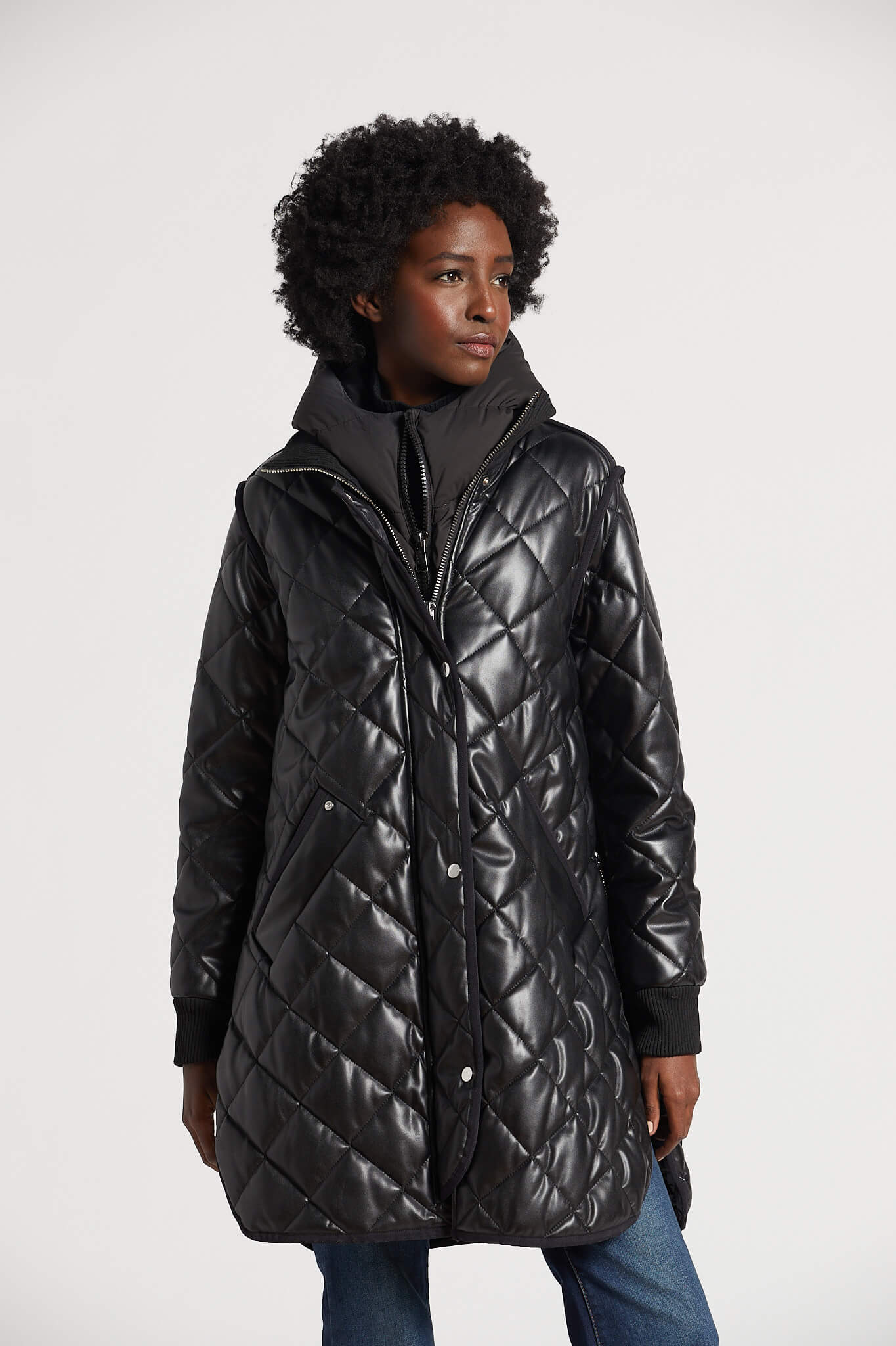 Manteau en cuir végan matelassé avec fermeture éclair latérale Liberty