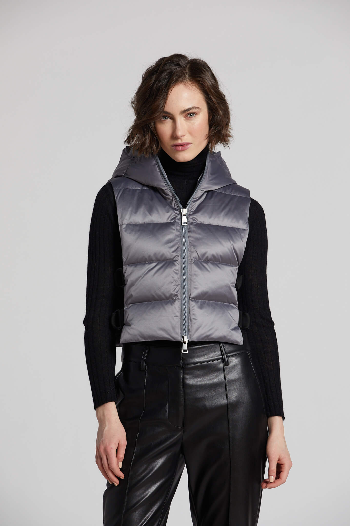 Lola quilted full zip gilet w/ adjustable side buckles