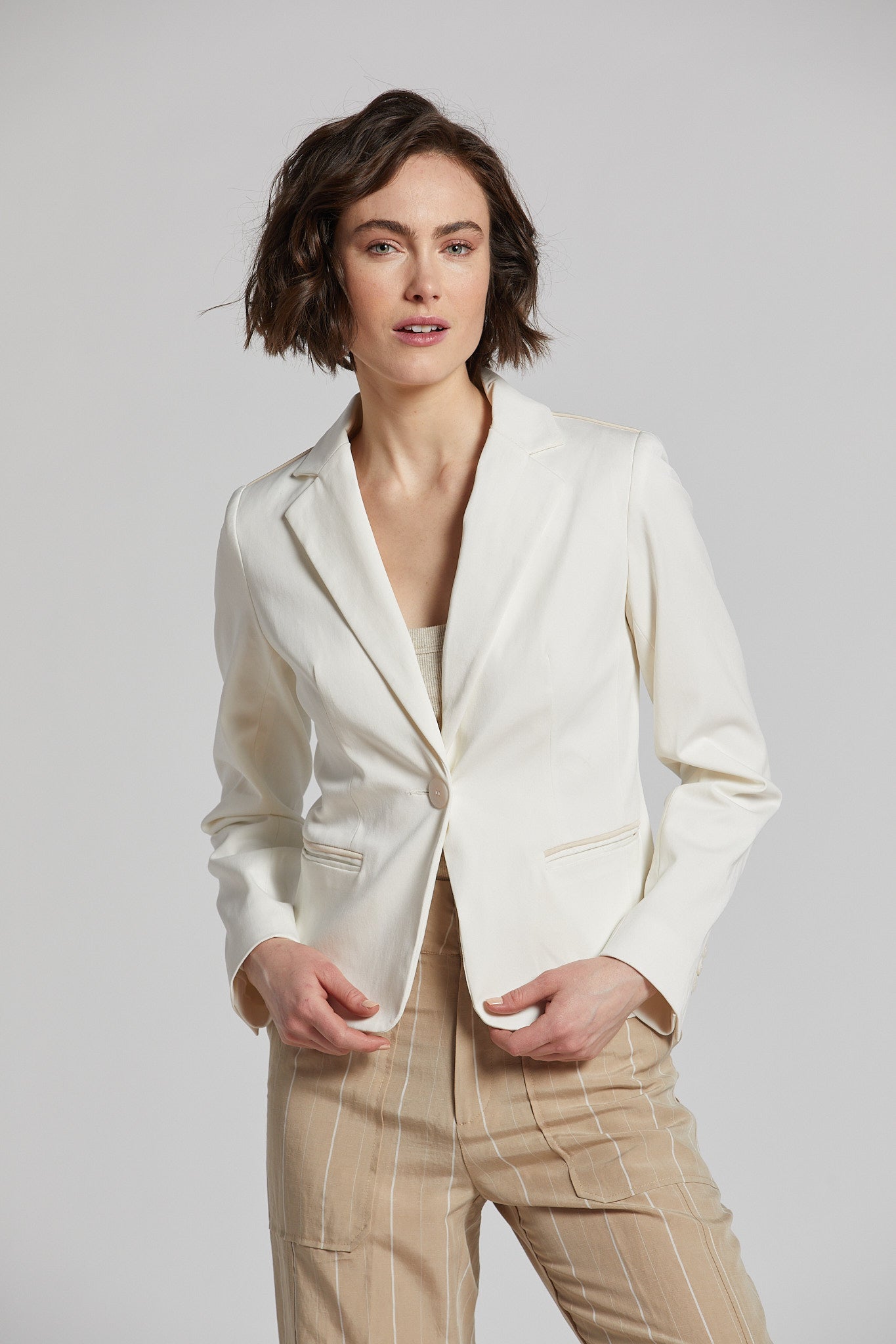 Noa Single Breasted Stretch Blazer With Piping