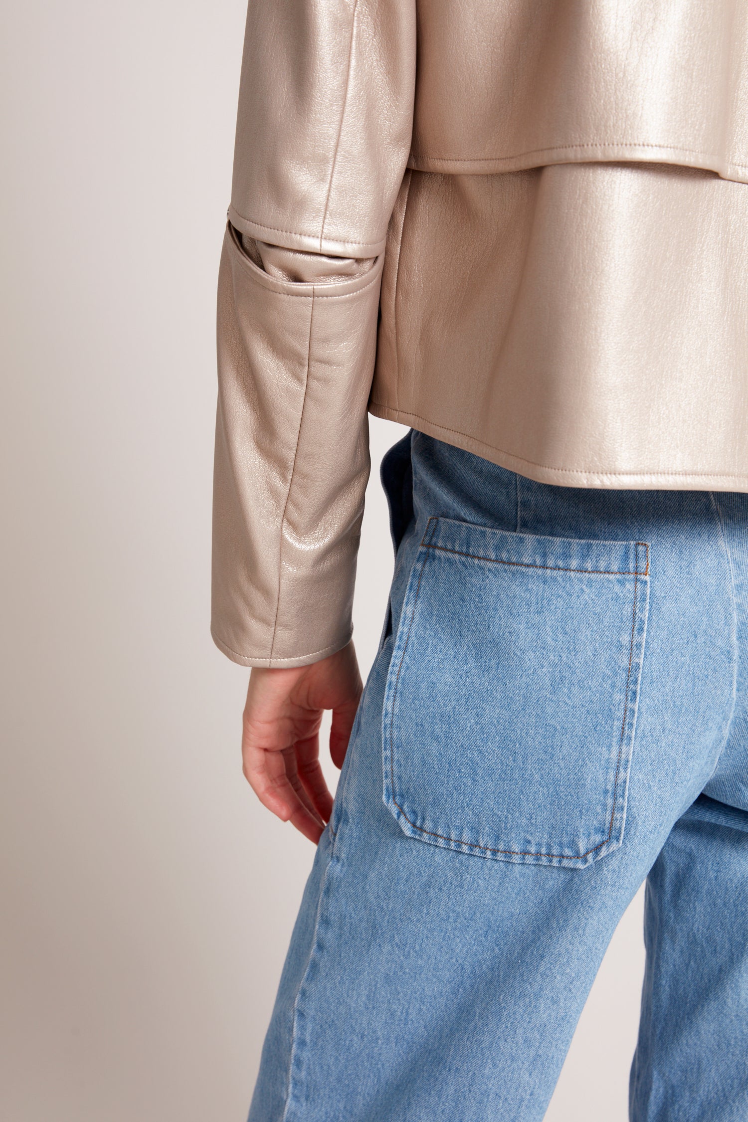 Veste courte en cuir vegan Ninon