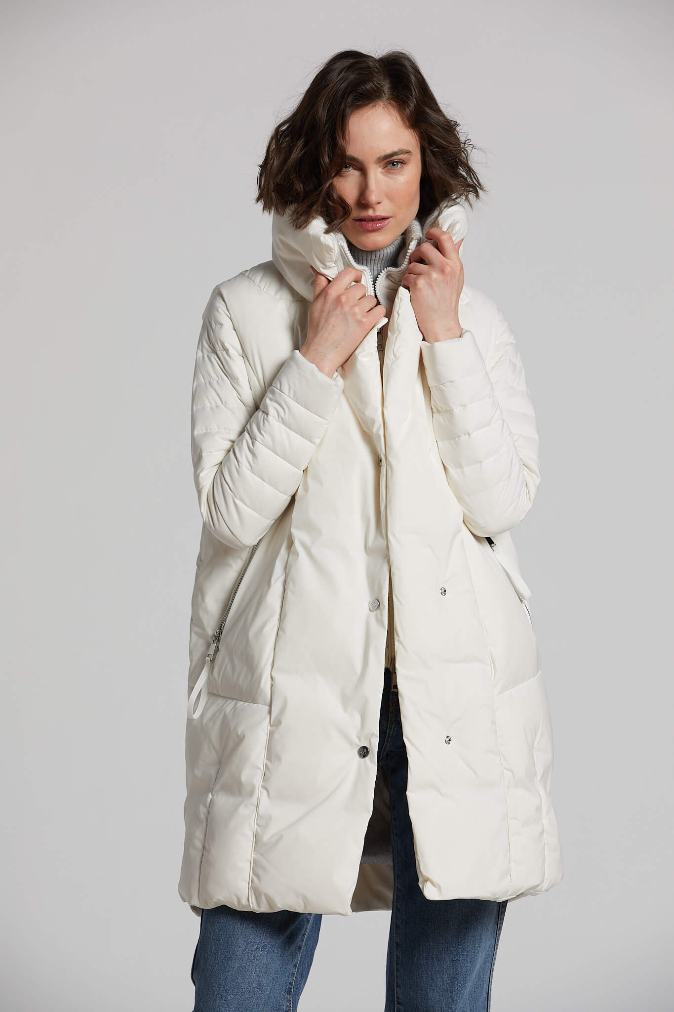Longue veste sans manche en duvet avec accent en angora Padma