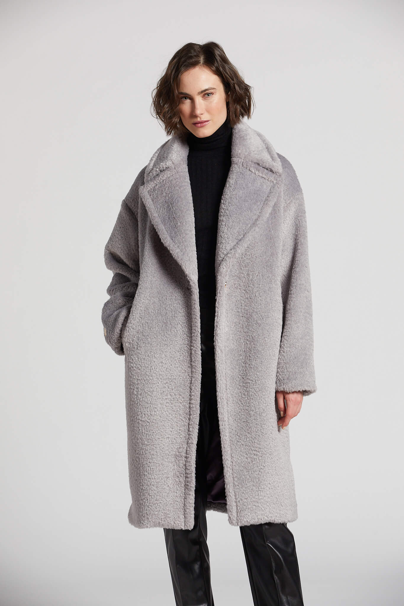 Long manteau en fausse fourrure Polly