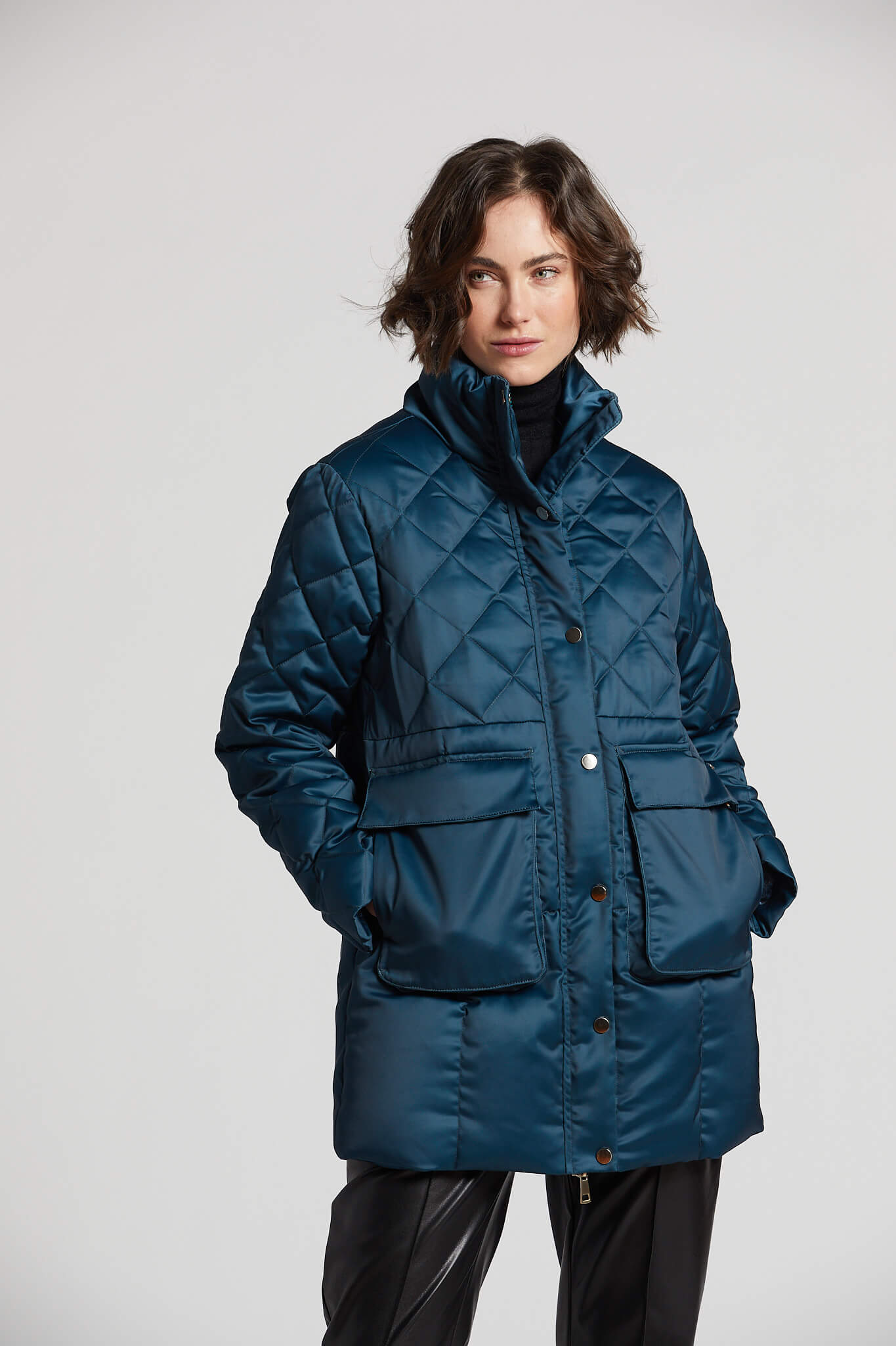 Manteau en duvet mi-long à motif matelassé multiple Praline