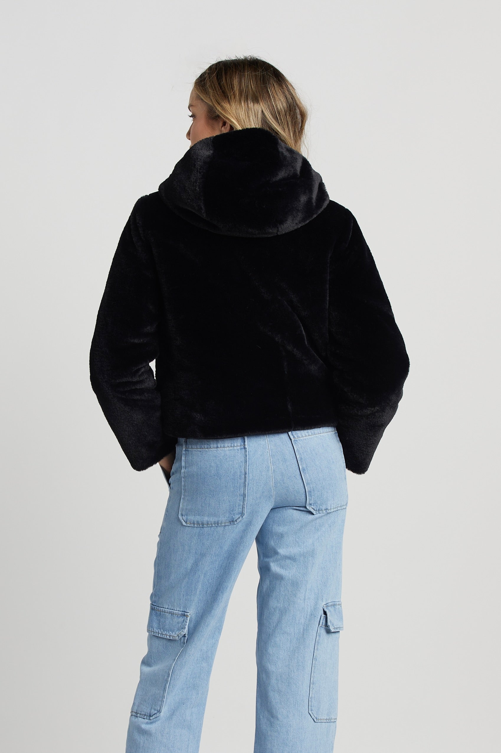 Manteau à capuche en fausse fourrure Scout