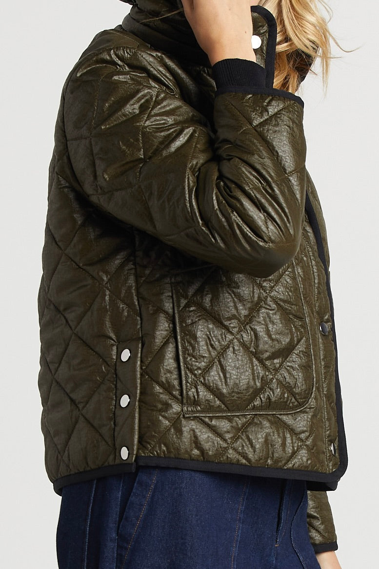 Manteau court matelassé à capuche Shelby