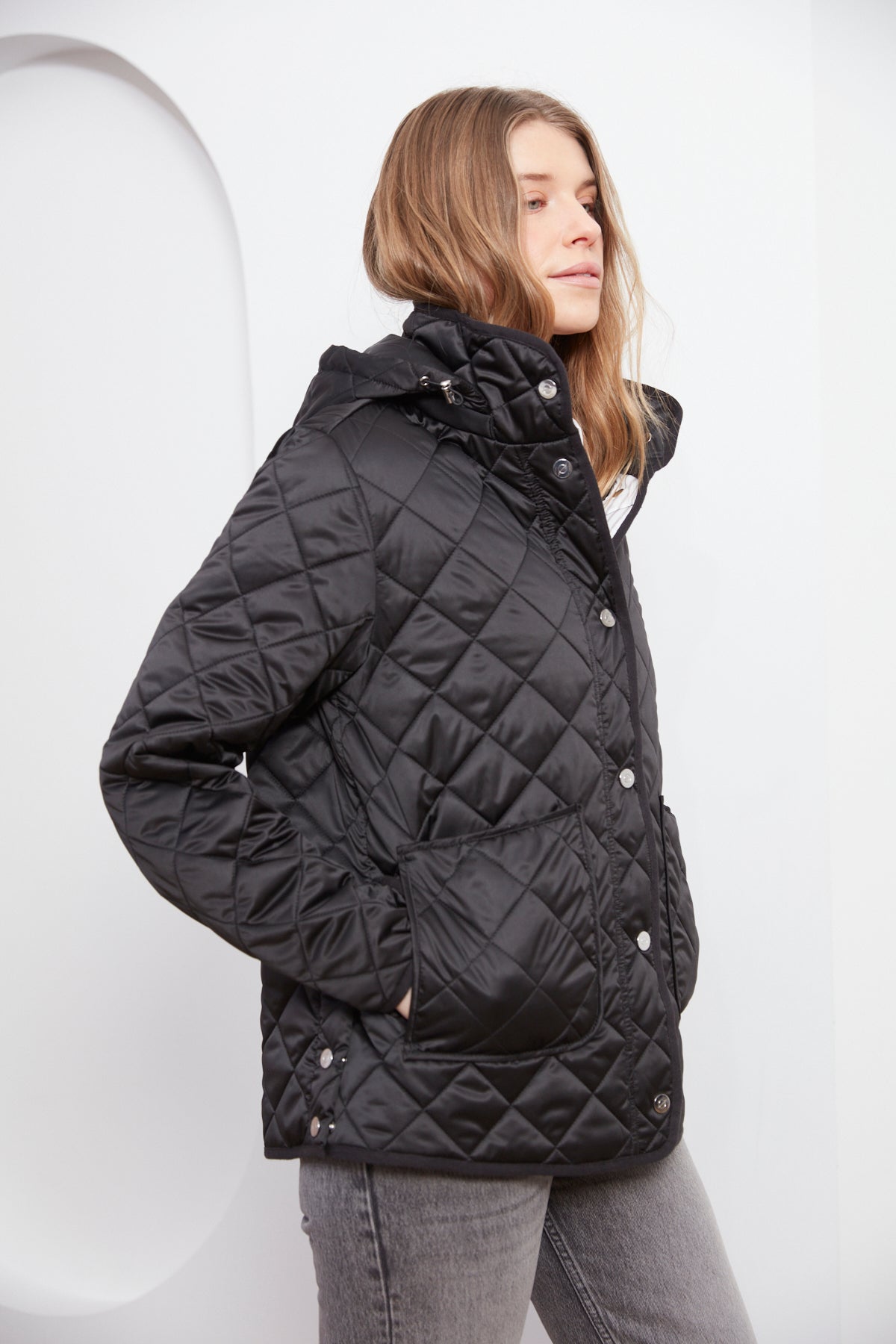 Shelby, quilted jacket with removable hood