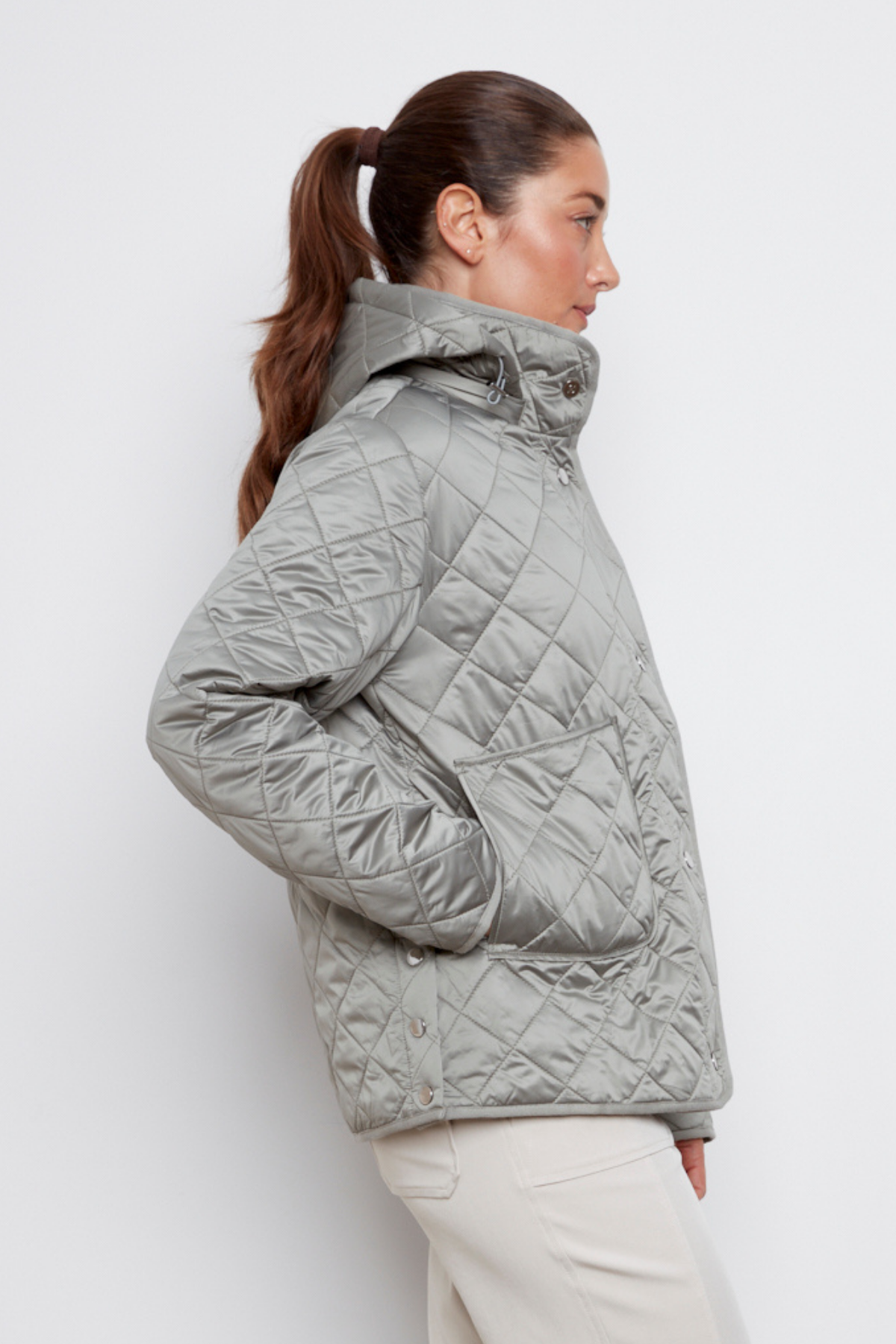 Shelby, quilted jacket with removable hood