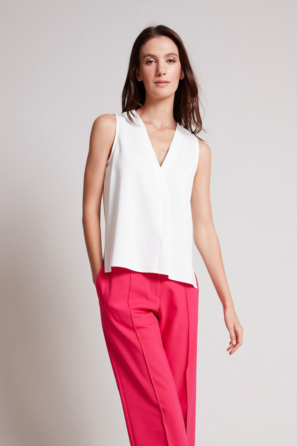 True sleeveless v-neck blouse
