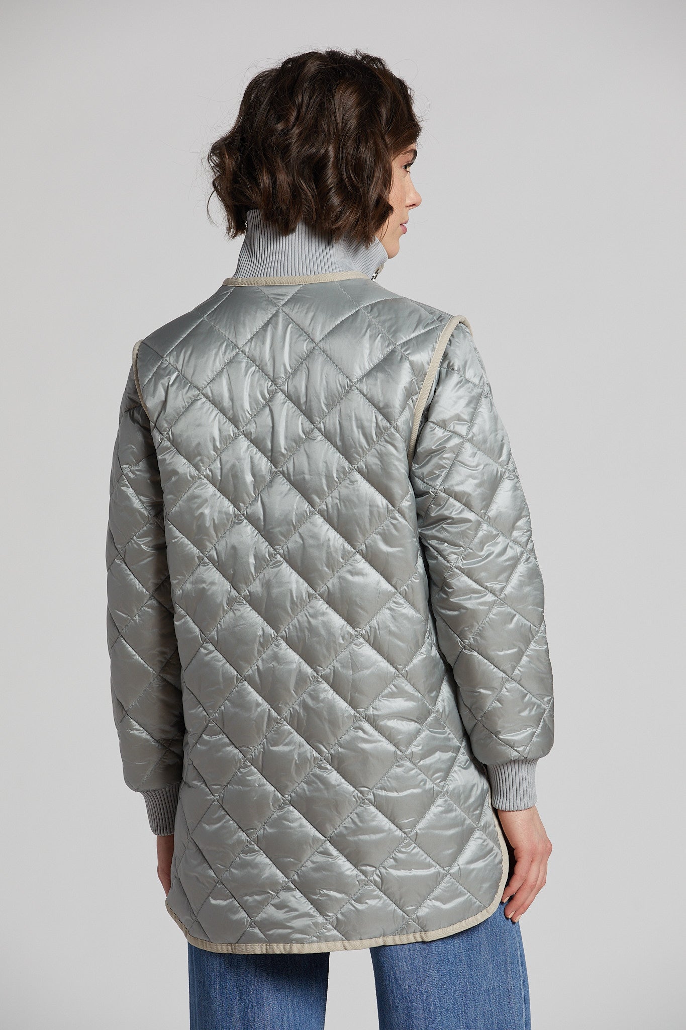Manteau matelassé réversible Nadine avec bordures en cuir vegan