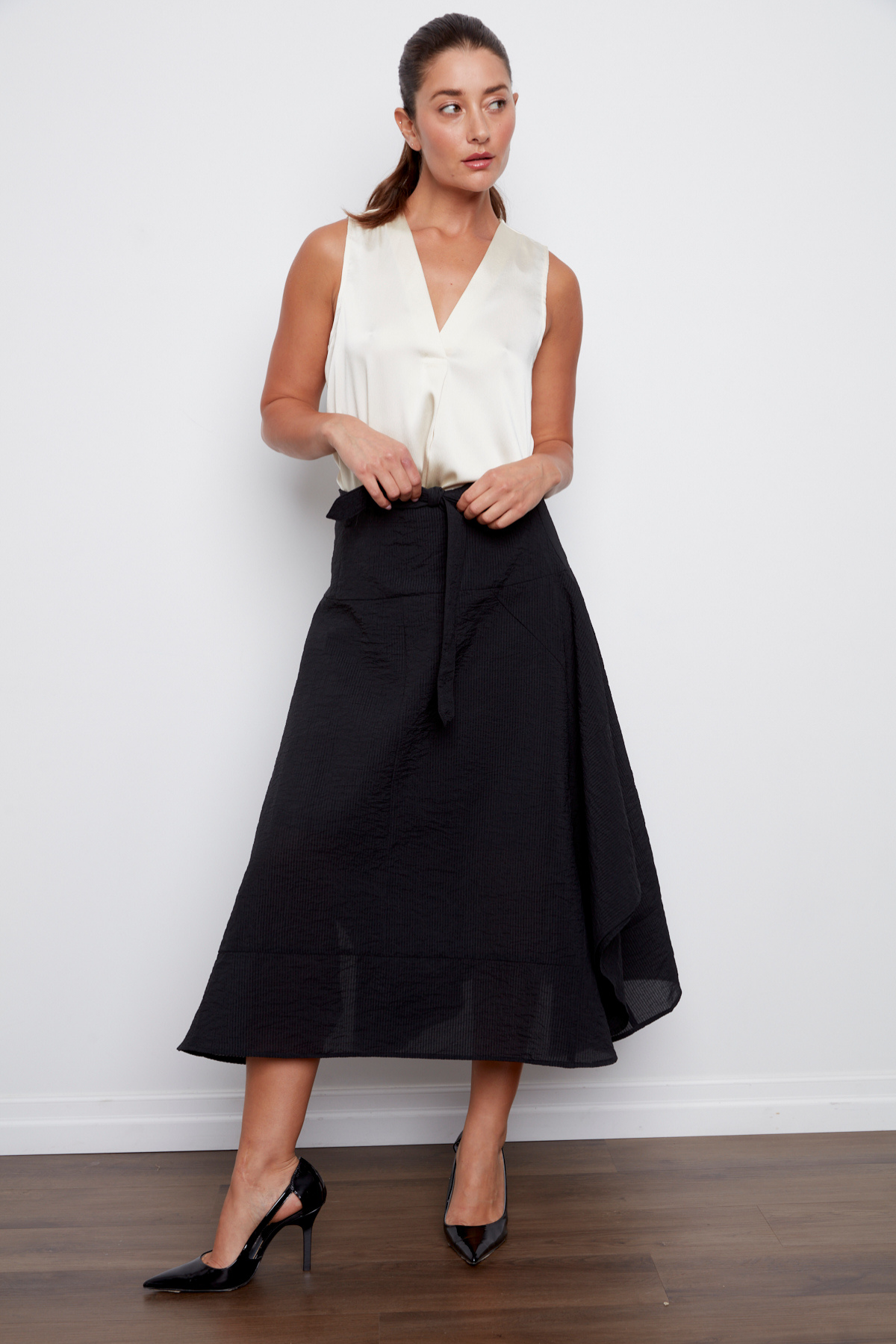 Cece, jupe asymétrique en tissu léger