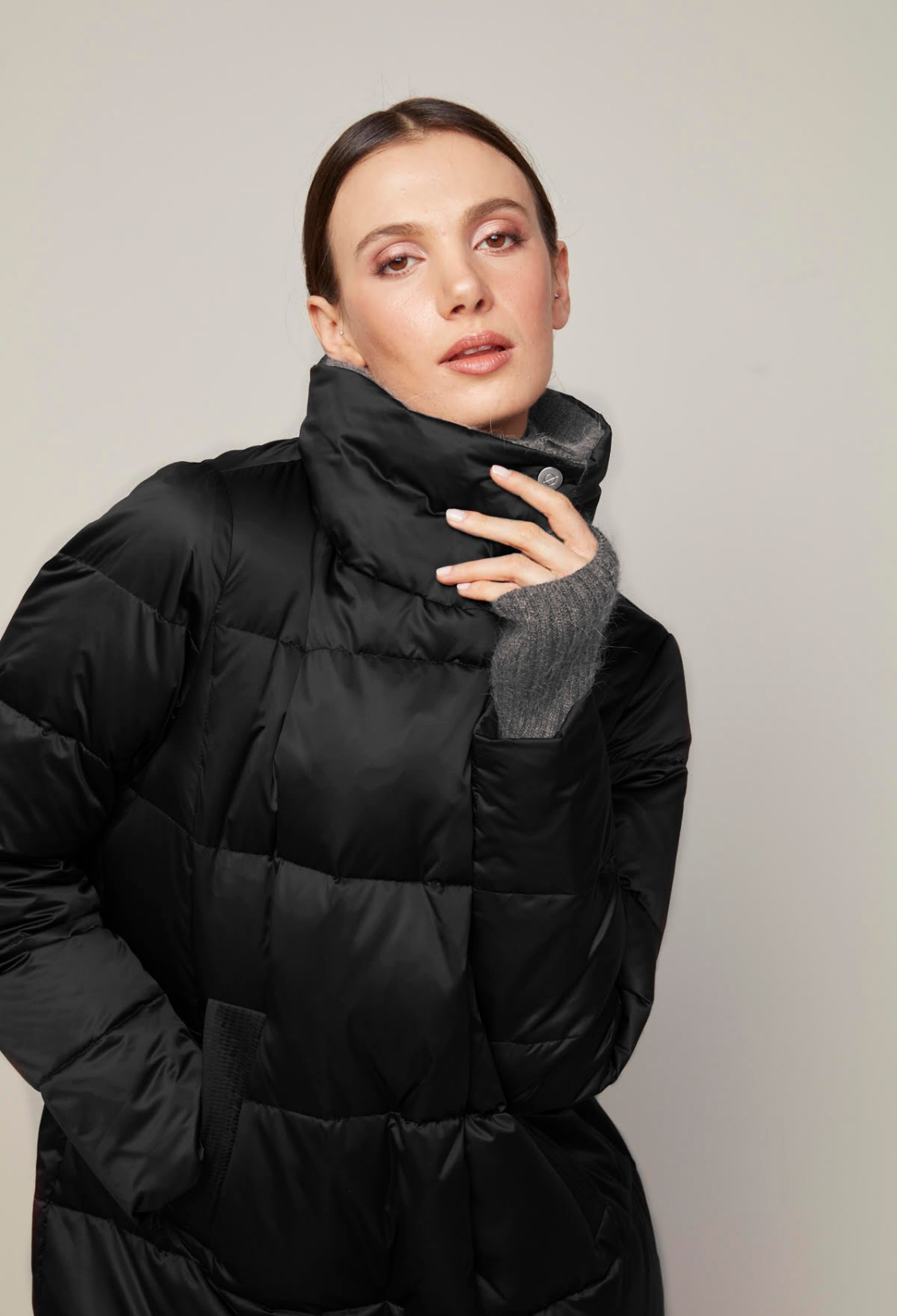 Bianka, manteau en duvet mi-long à col montant