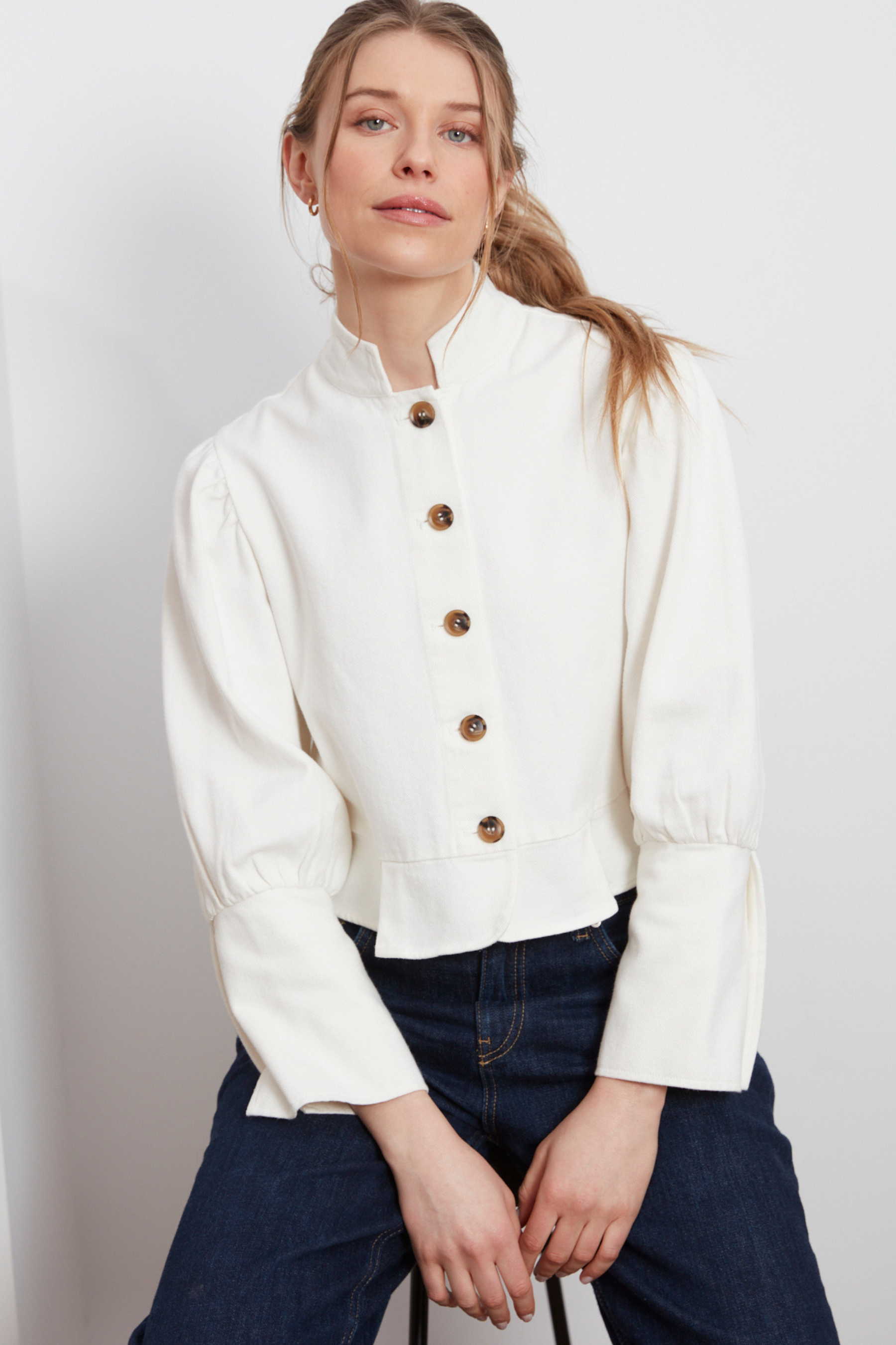 Celia, button-front short denim jacket