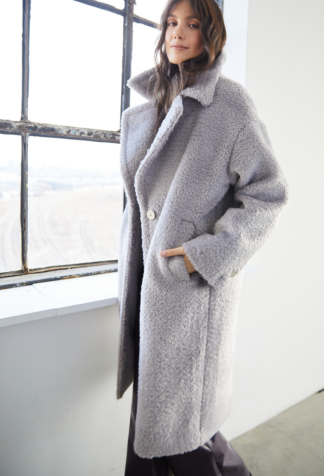 Long manteau en fausse fourrure Polly