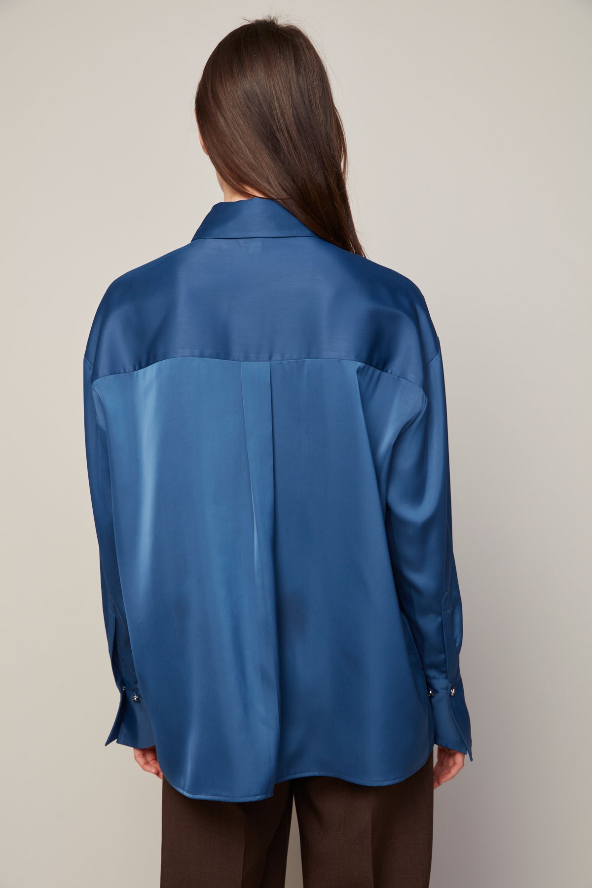 Bellamy, chemisier boutonné en satin