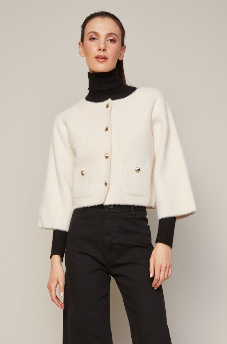 Bronte, cardigan boutonné avec poches plaquées