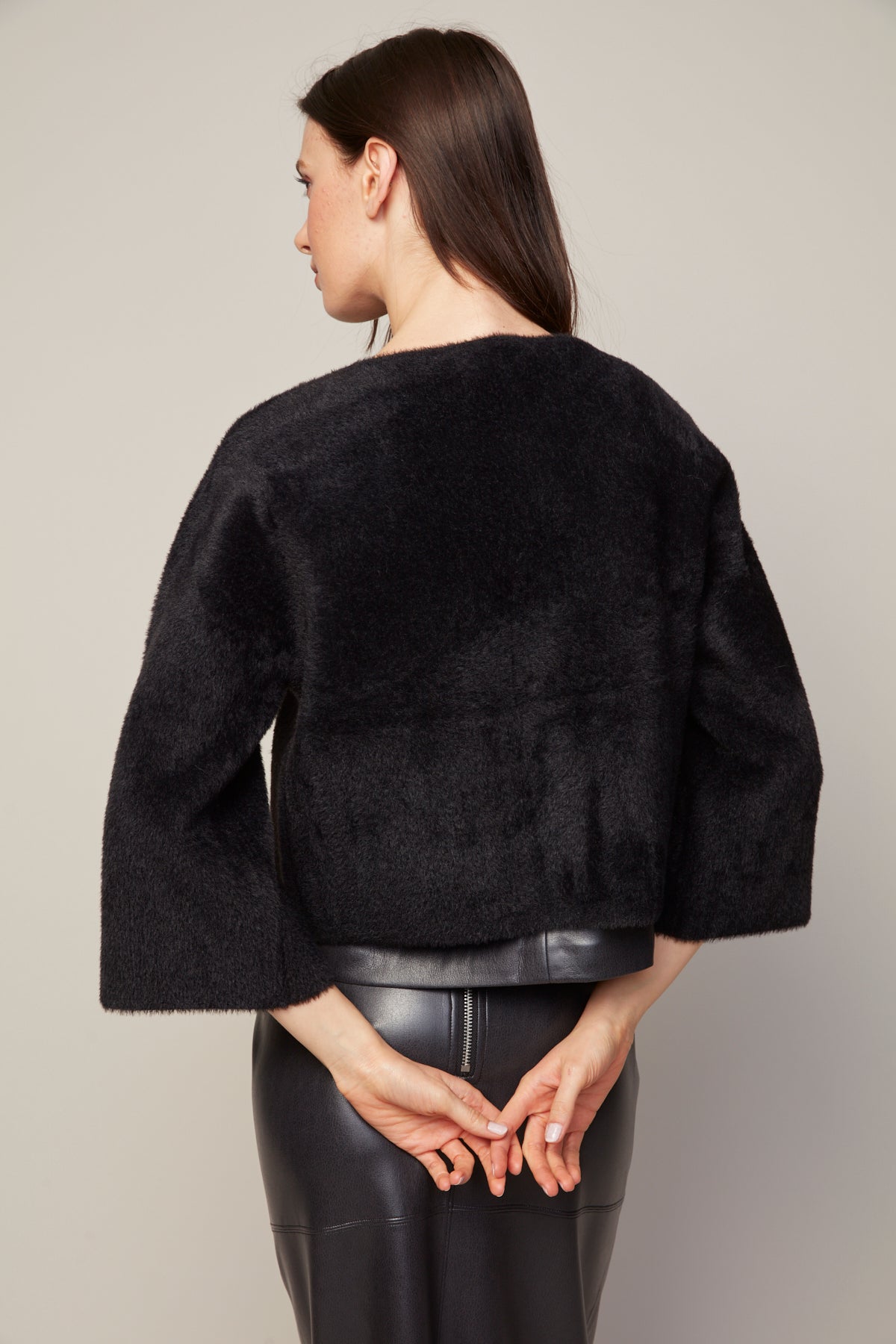 Bronte, cardigan boutonné  avec poches plaquées