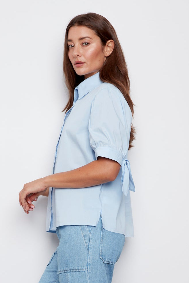 Clara, short sleeve buttoned shirt