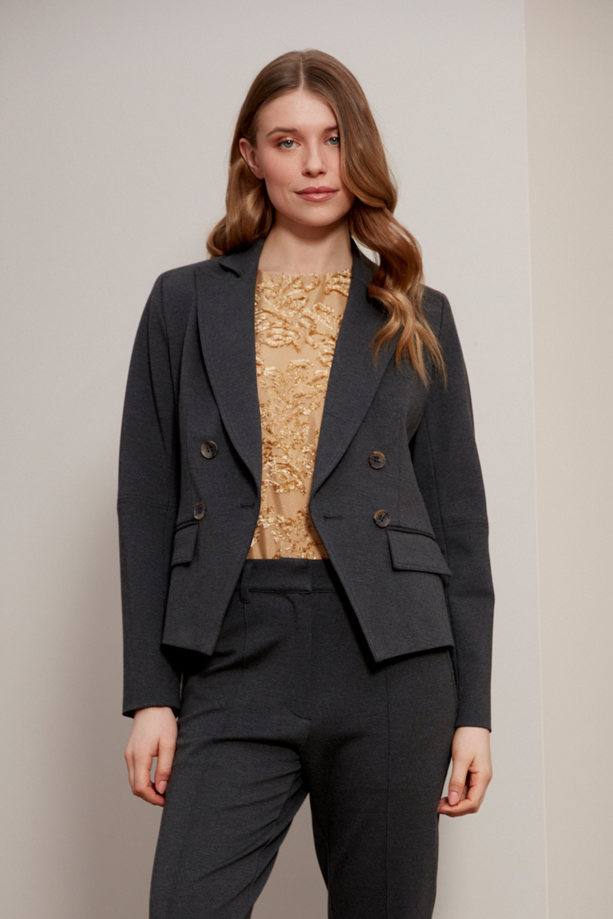 Carlisle, double breasted stretch signature blazer