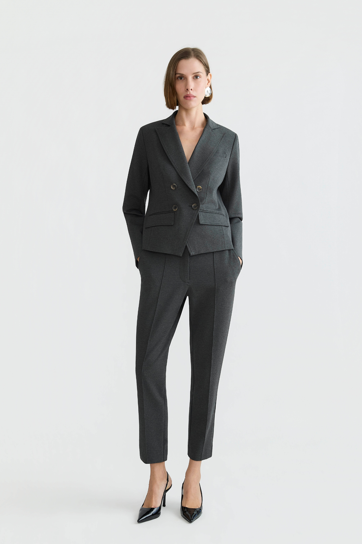 Bruce, slim leg ankle pant with slit in ponte