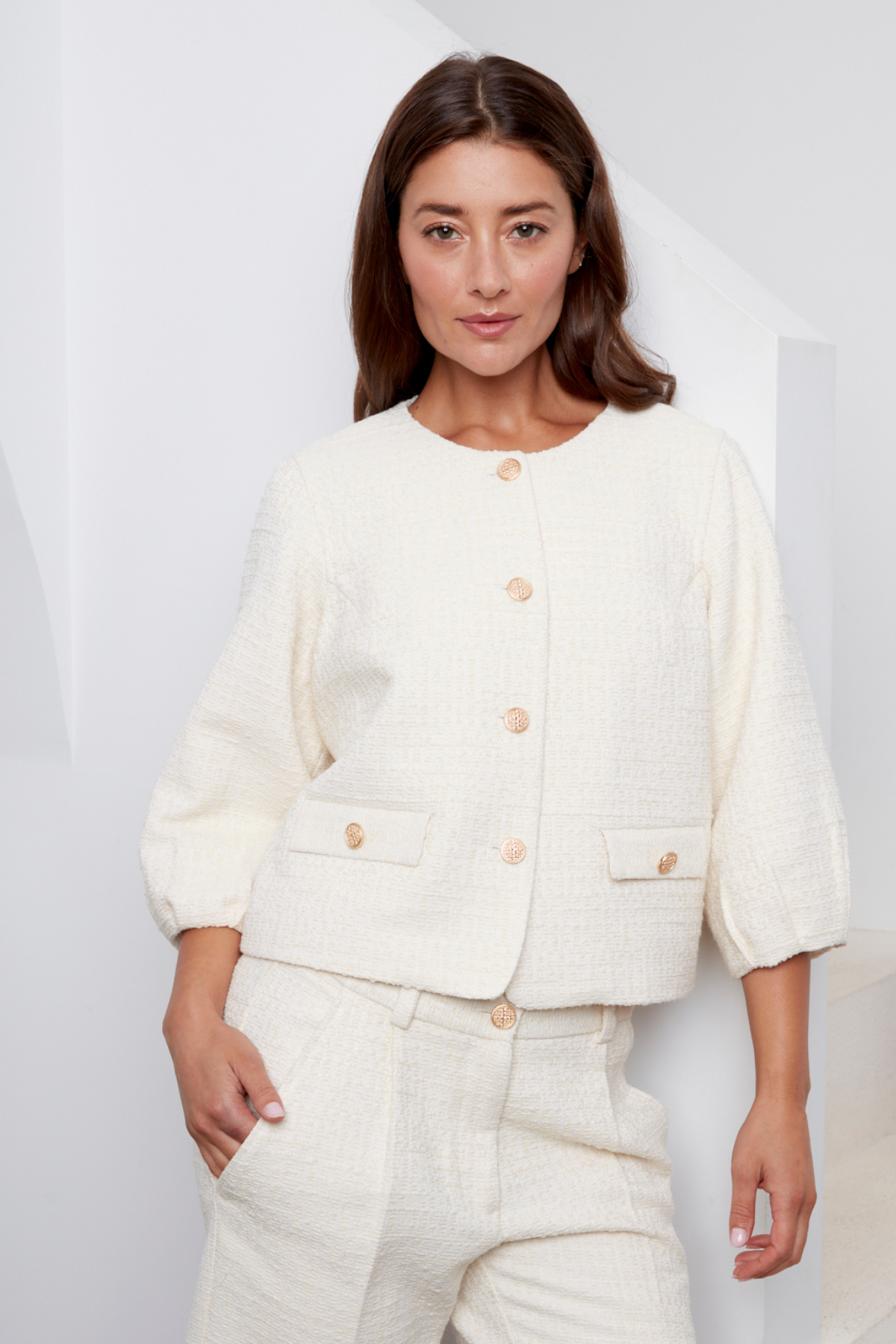 Charlotte, veste boutonnée en tissu texturé