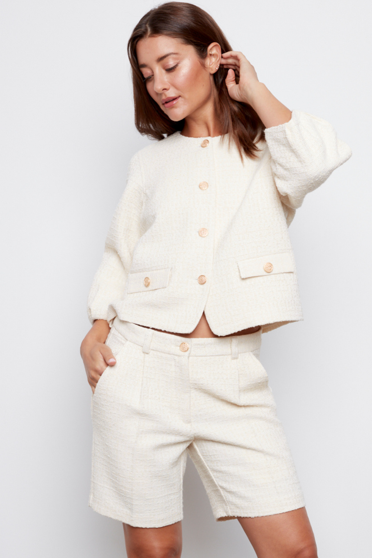 Calvin, textured woven short with front pleats