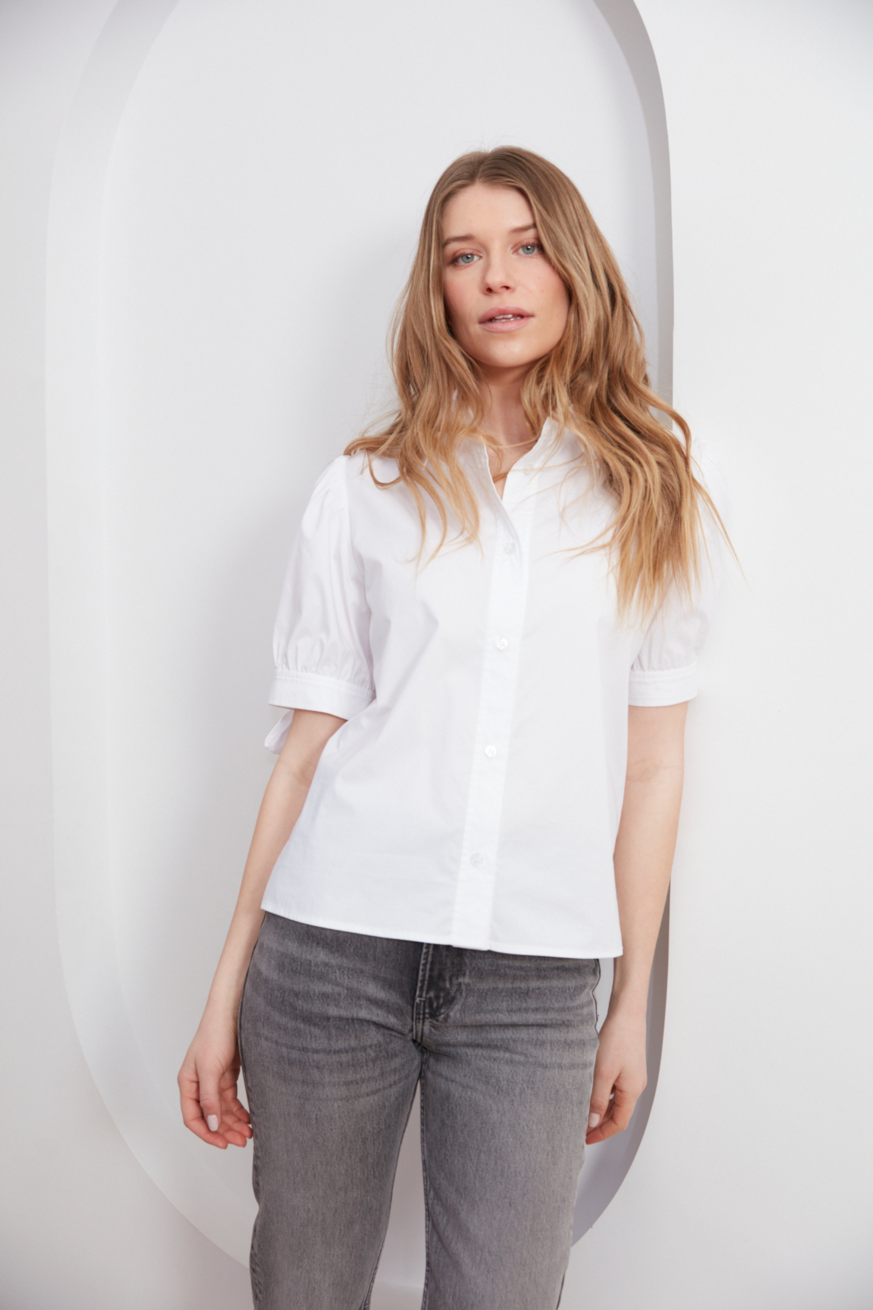 Clara, chemise boutonnée à manches courtes