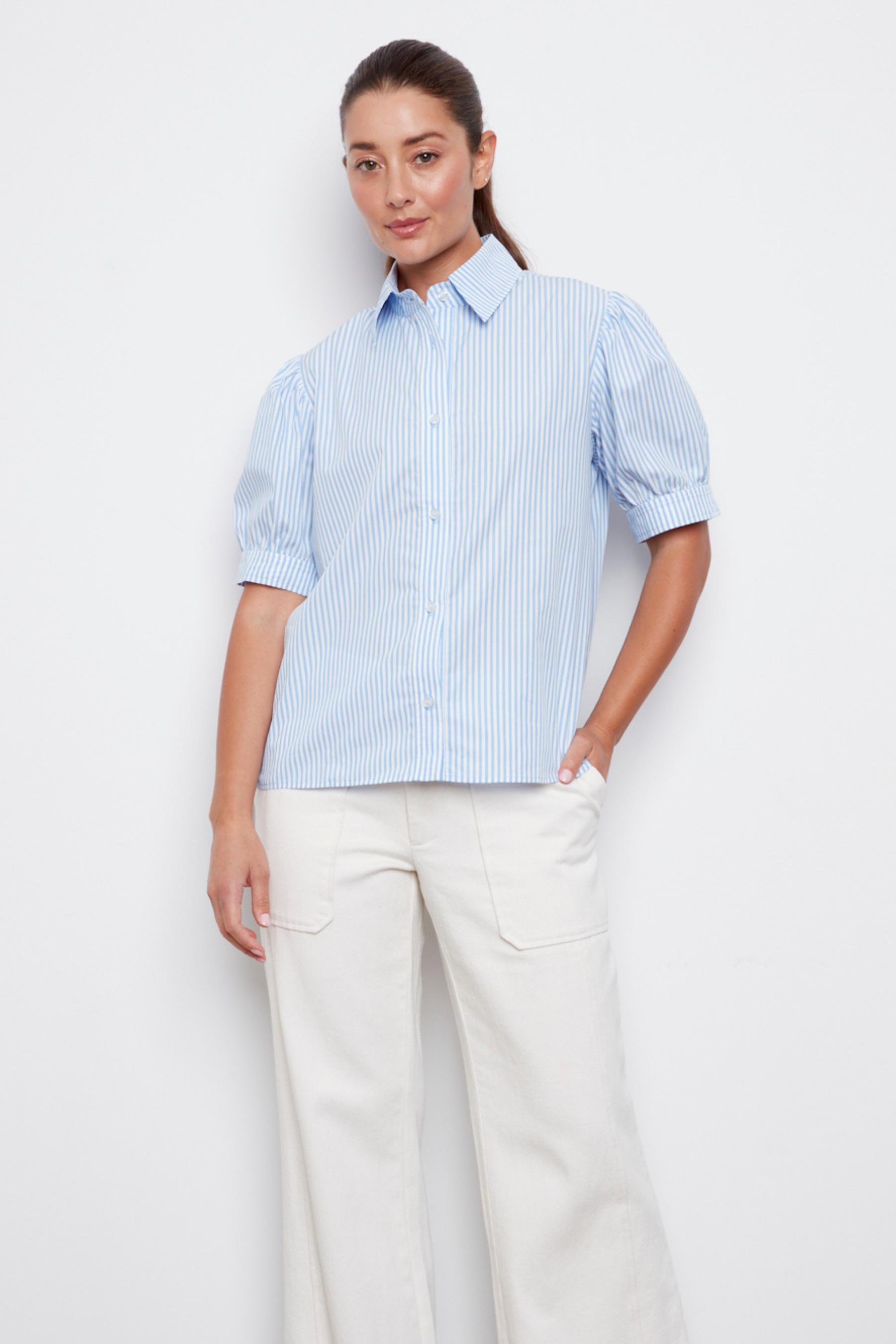 Coco, short sleeve buttoned shirt