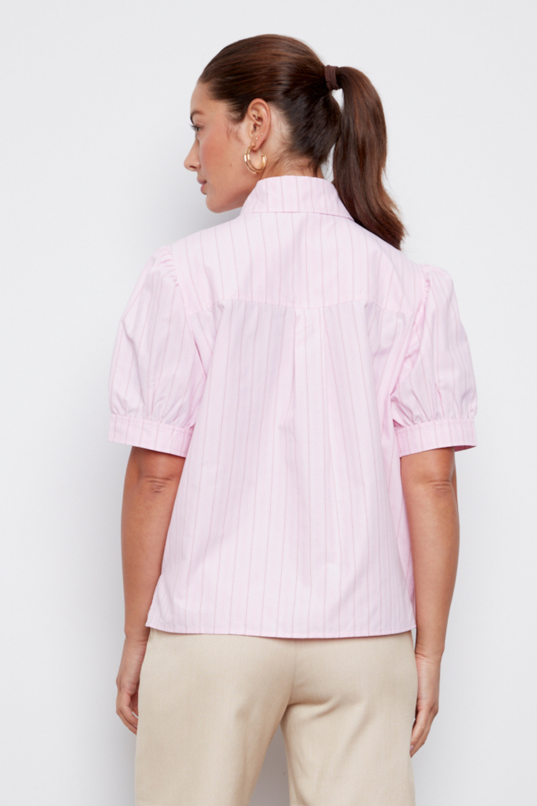Coco, short sleeve buttoned shirt