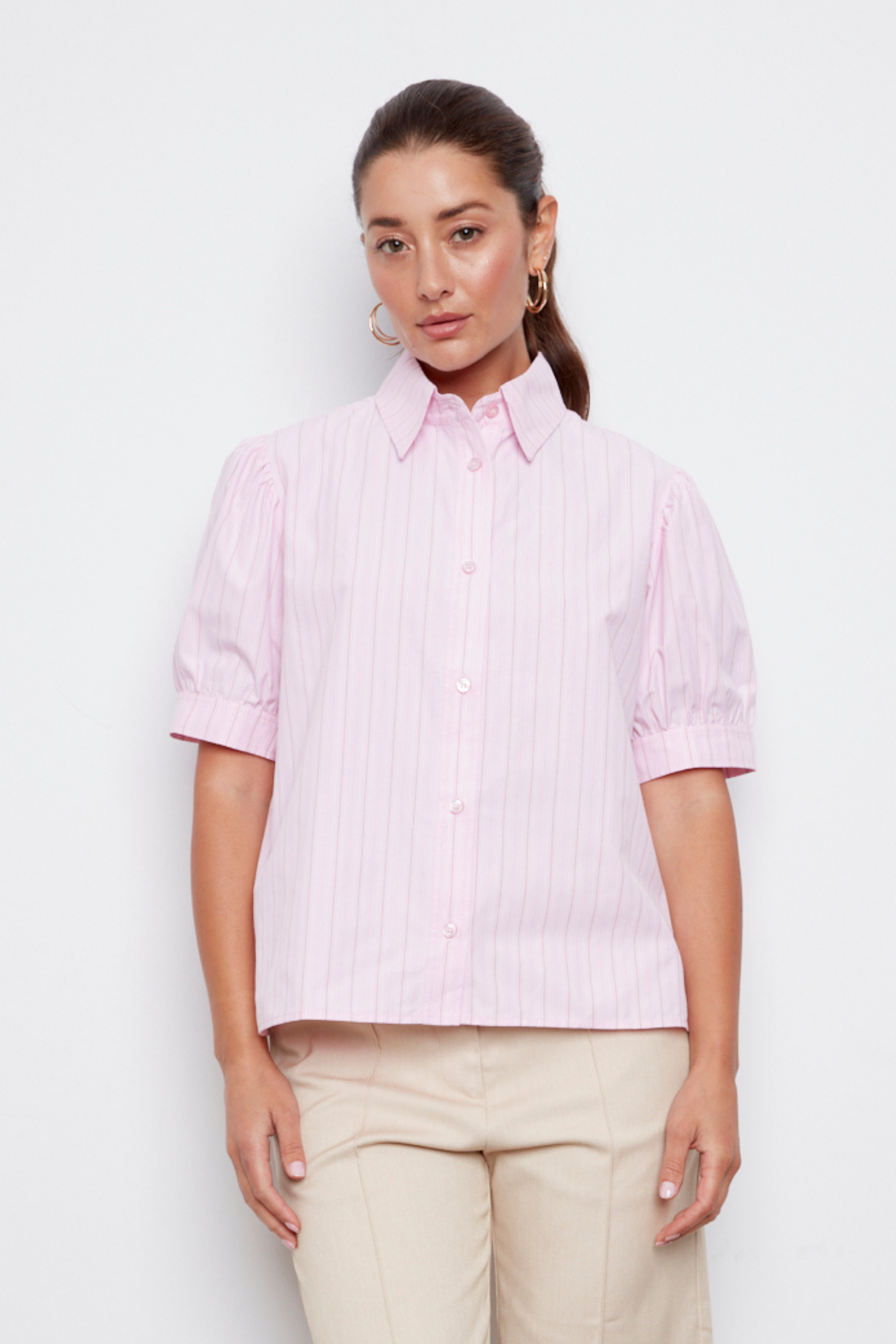 Coco, short sleeve buttoned shirt