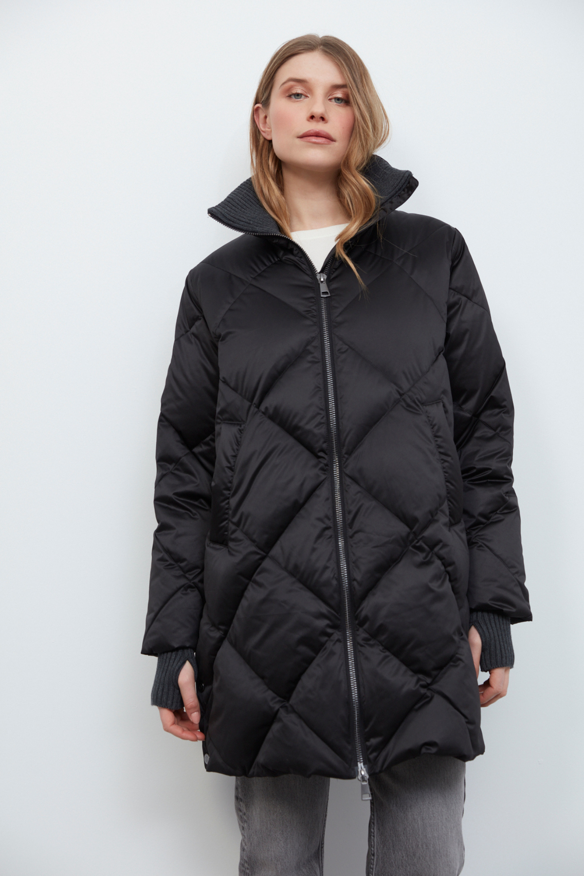 Dana, manteau en duvet matelassé à losanges avec col montant