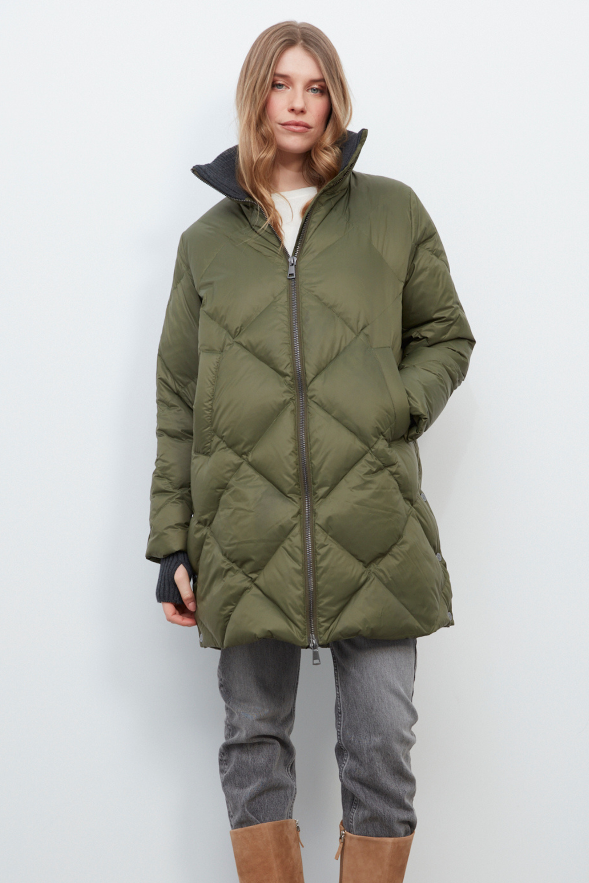 Dana, manteau en duvet matelassé à losanges avec col montant