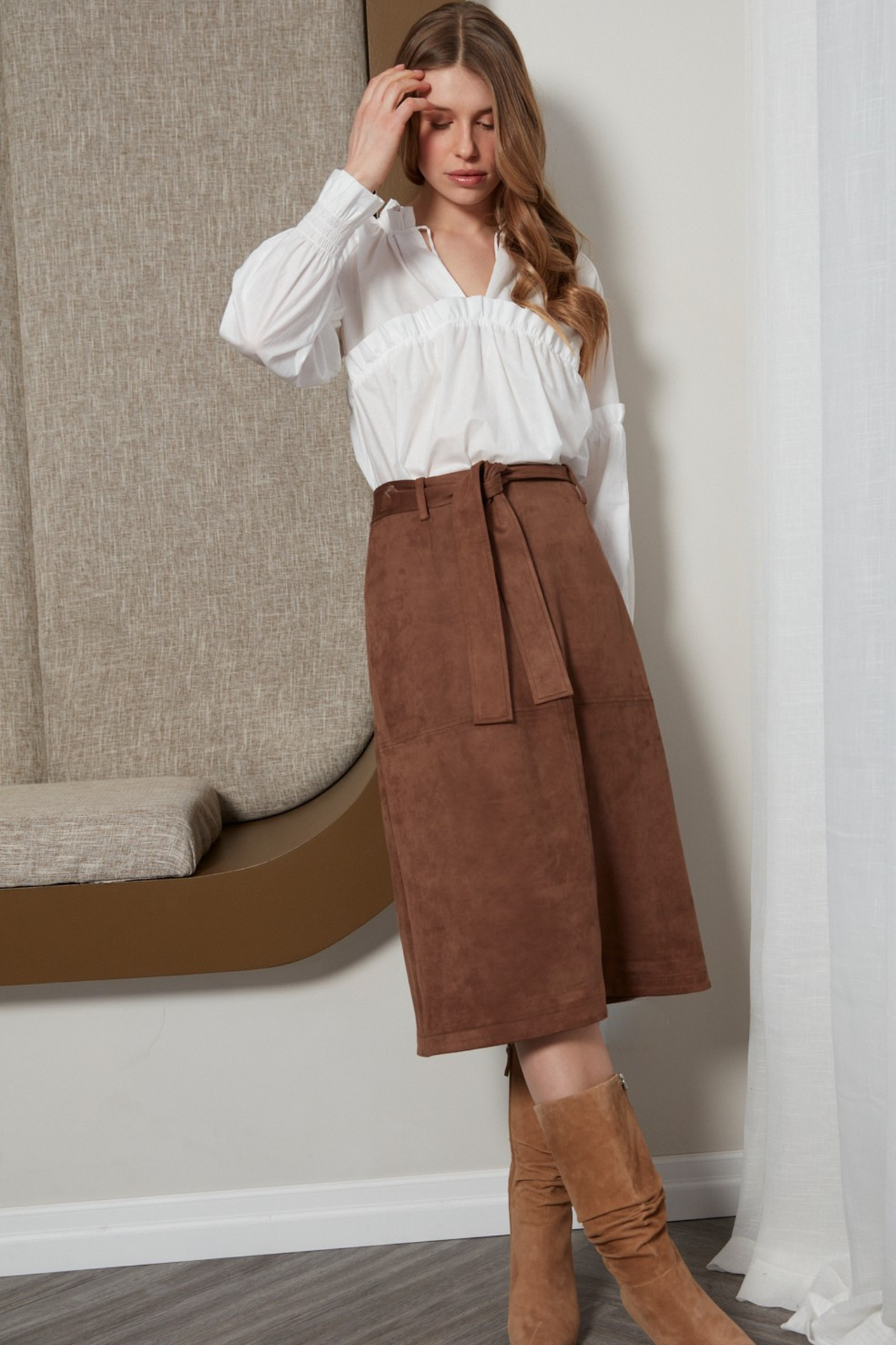 Dandy, slighlty A-line belted faux suede skirt