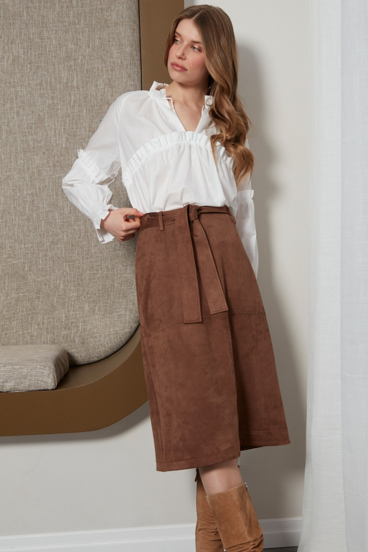 Dandy, slighlty A-line belted faux suede skirt