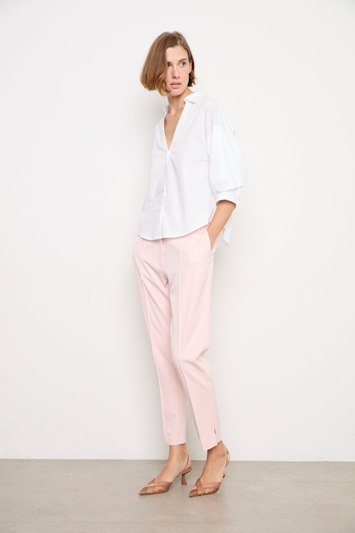 Demi, Open-collar shirt with balloon sleeves