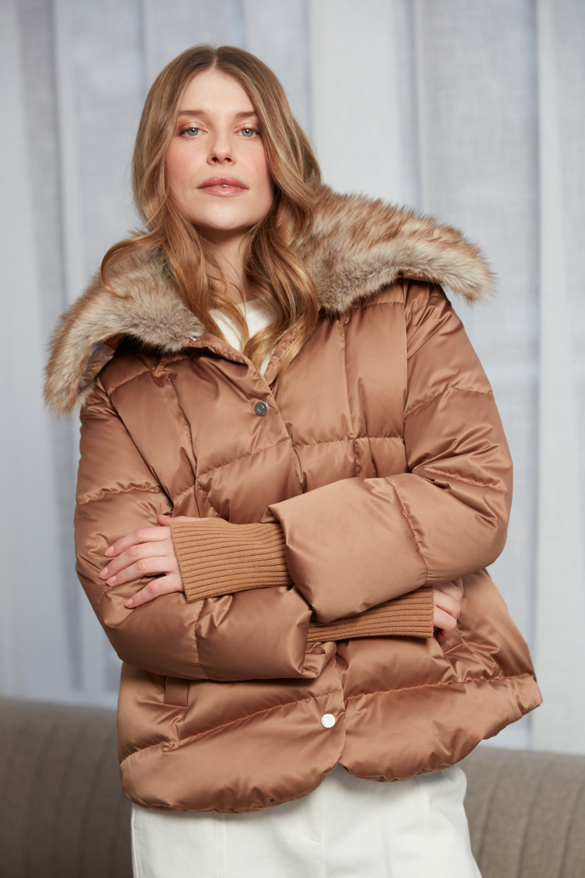 Dillon, cocoon-shaped down coat w/ detachable faux fur collar