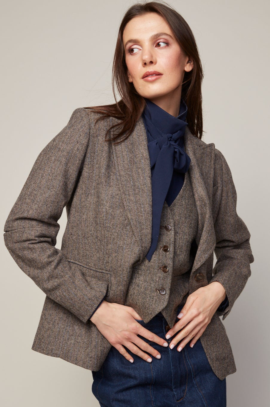 Hunter single breasted tweed blazer with elbow detail