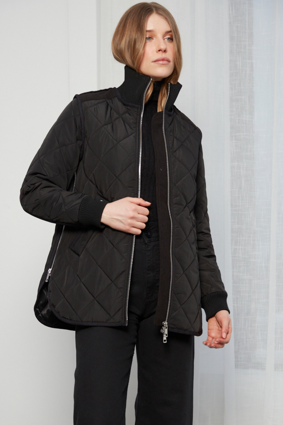Livia, high-rib funnel-neck collar quilted jacket
