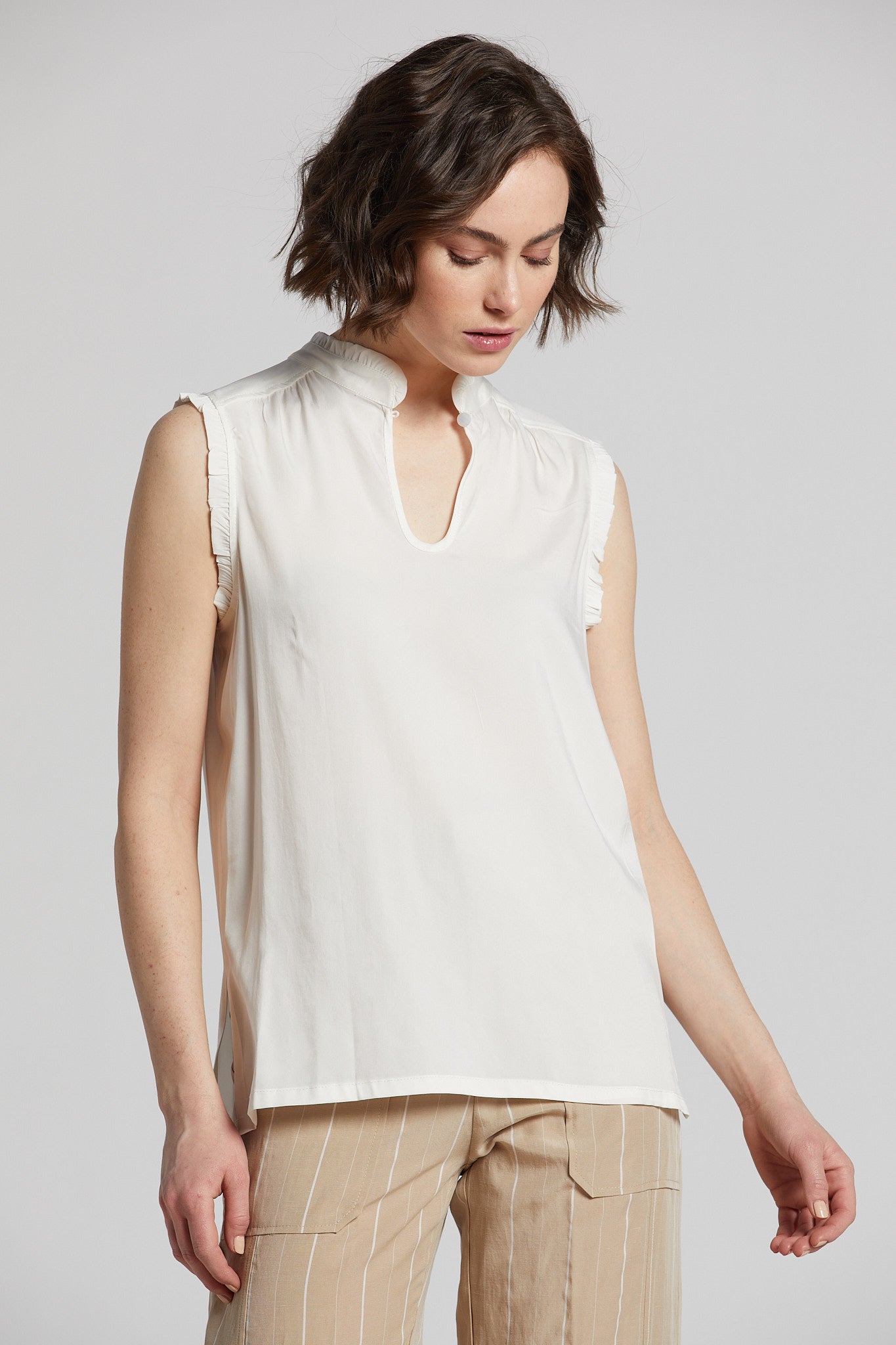 Naomi sleeveless blouse with shirring details
