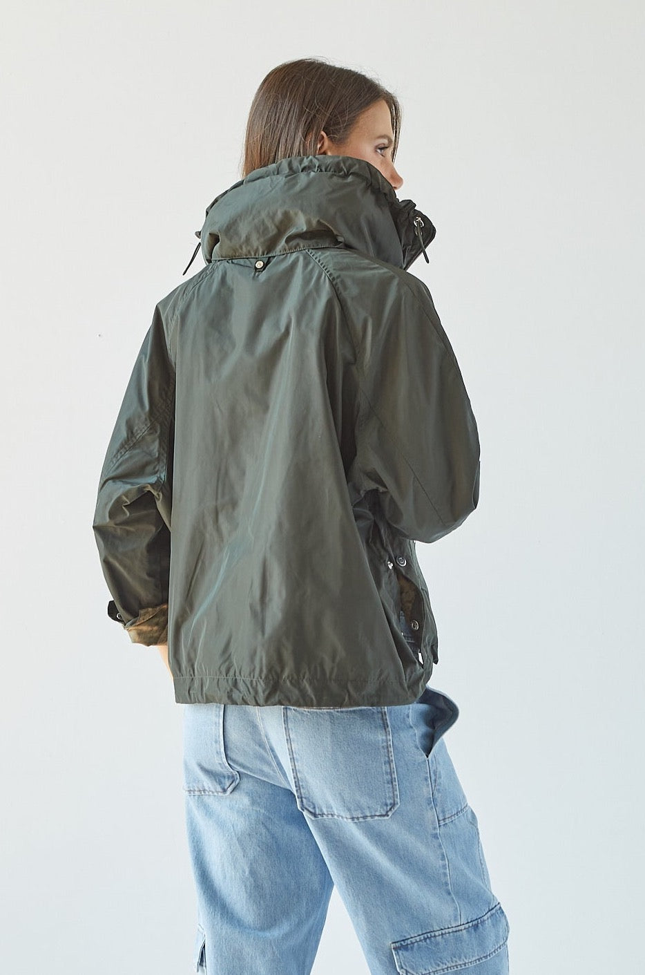 Ryder bomber w/ hidden hood, toggle detail & lateral snaps opening