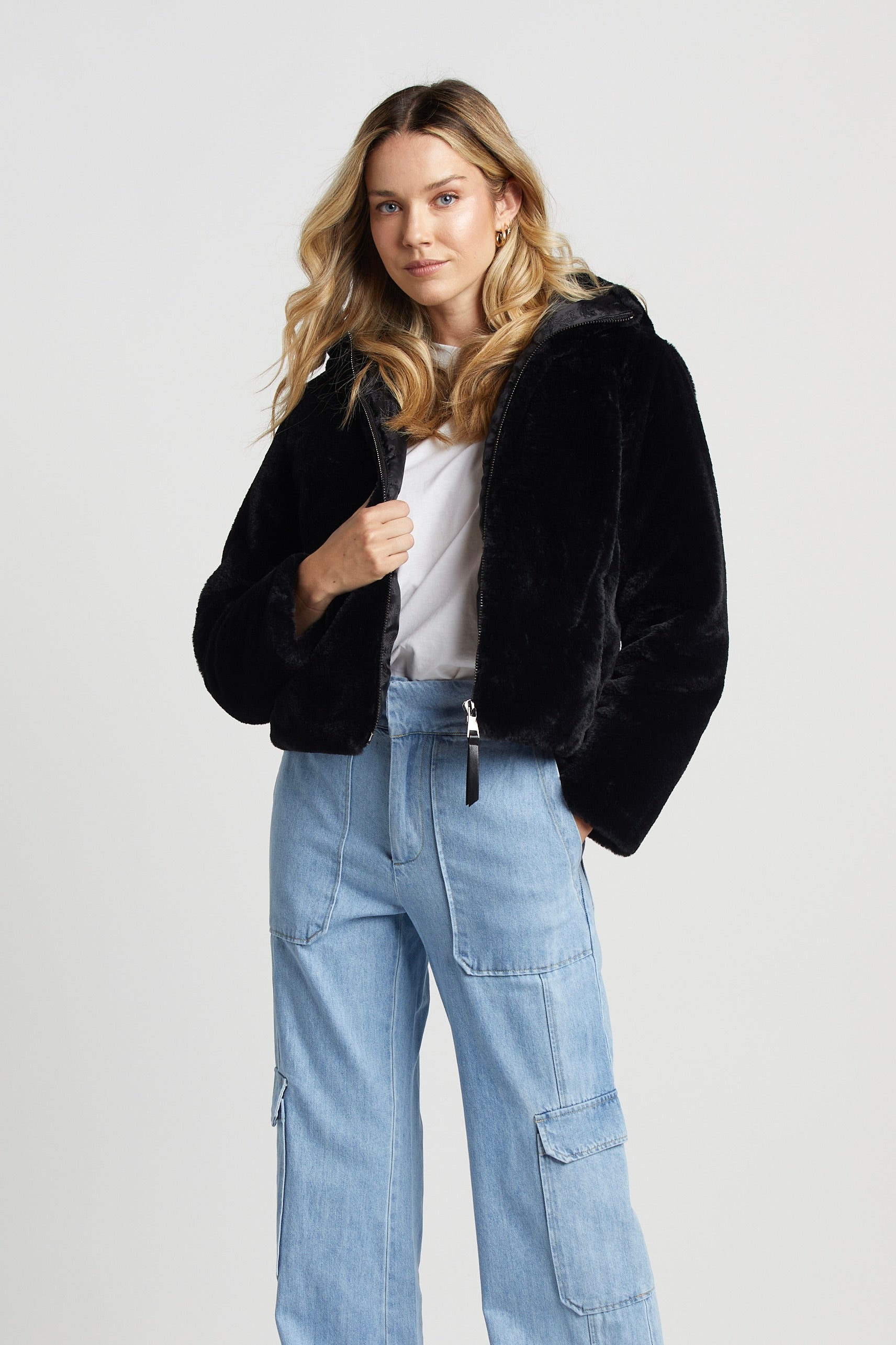 Manteau à capuche en fausse fourrure Scout