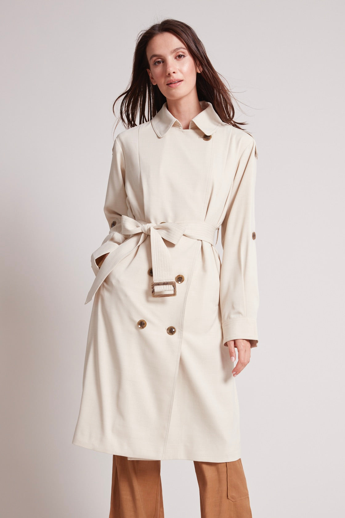 Troy cloth trench coat w/ inverted back pleat