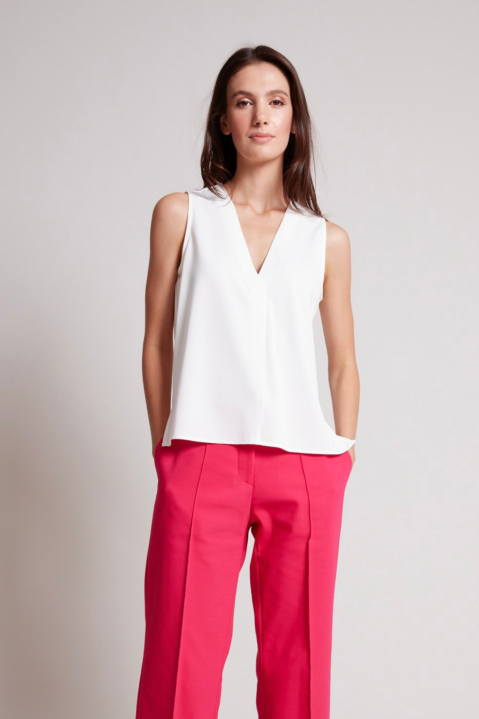 True sleeveless v-neck blouse