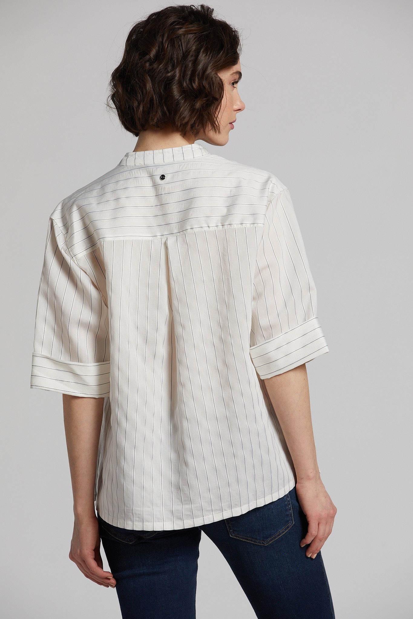 Blouse à poches plaquées à fines rayures Nala
